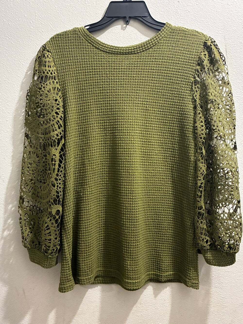 Stem & Vine Olive Green Waffle Knit Top Sheer Crochet Lace Sleeve Blouse Size L